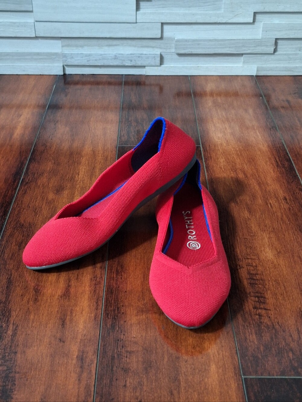 Rothy’s Style Red Knit Pointed Toe Flats Women’s Size 9.5